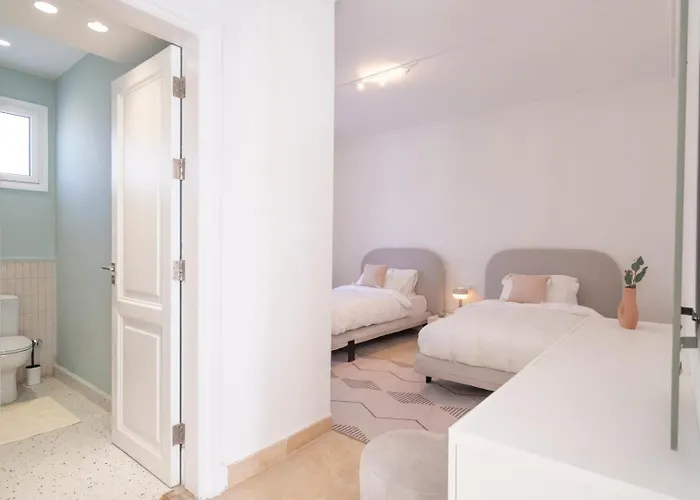 Hébergement de vacances Luxury 5bd With Pool