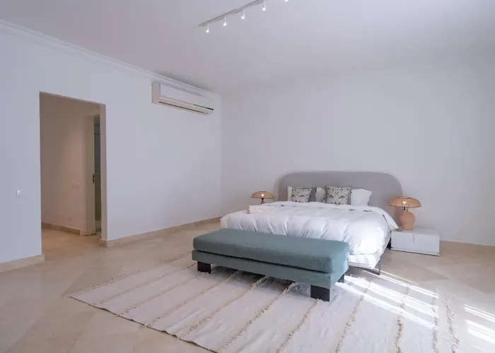 Luxury 5bd With Pool Hébergement de vacances *
